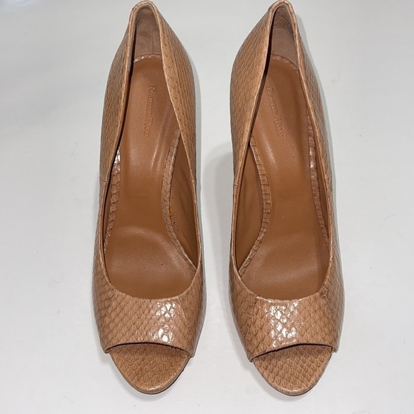 Rachel Roy Snake Skin Cream High Heels SIZE 8 - Picture 2 of 12